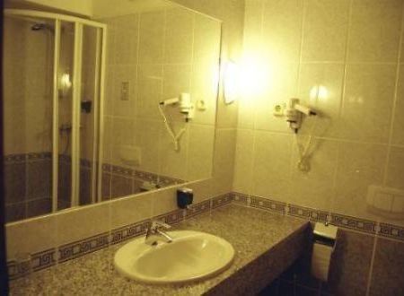 Gottwald Hotel Татабанья Номер фото